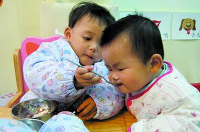 宝宝食欲不好、大便干硬？一旦积食毁所有，调整饮食预防很重要