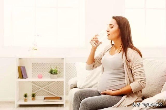 怀孕后喝水有讲究，有些错误孕妇可别犯，会伤胎儿
