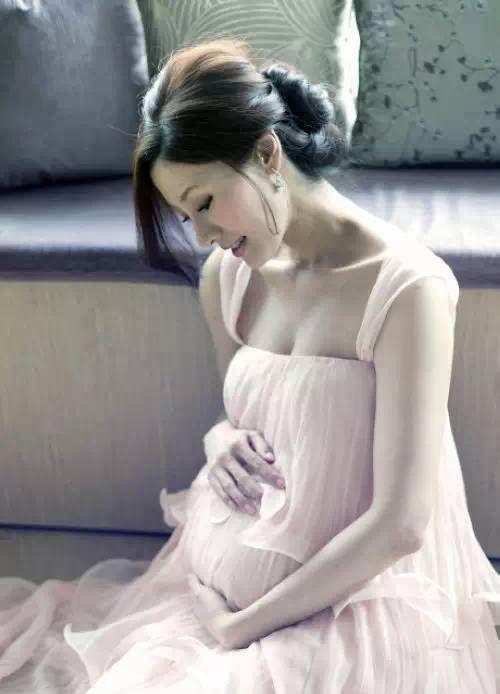 李嘉欣曝怀孕时补钙过多患肾结石，专家教你5点科学补钙