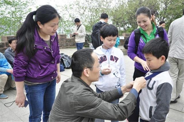 影响孩子性格的不只有妈妈，爸爸有这4大特征，容易害了孩子