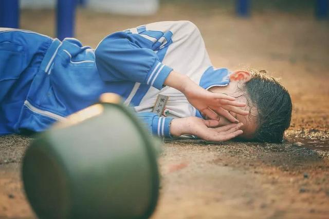 孩子遭遇“校园暴力”，应该还手吗？李玫瑾教授：支持打回去