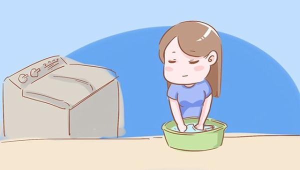 新生儿这四个护理禁区，中了一个就会影响宝宝发育，很多家长还在做