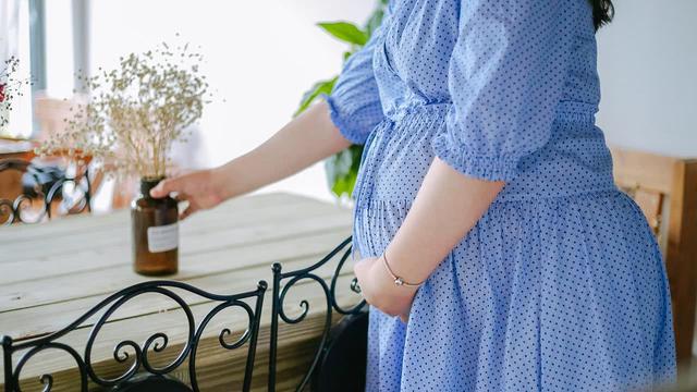 预产期将至，准妈妈应该如何辨别“假宫缩”？医生有妙招