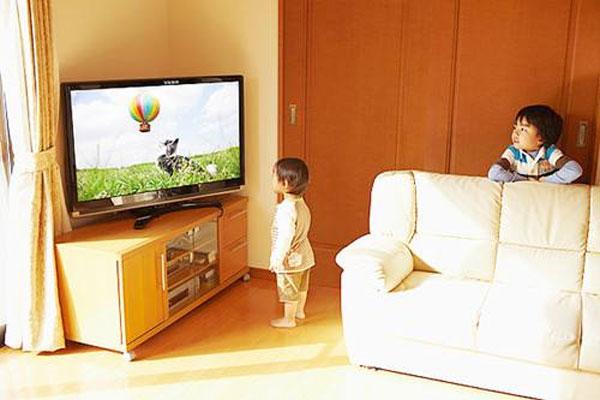 科学研究：孩子每天看1小时电视，三年后变化想象不到