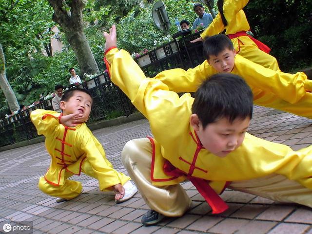 全国一半孩子身高不达标！这些症状意味着生长迟缓