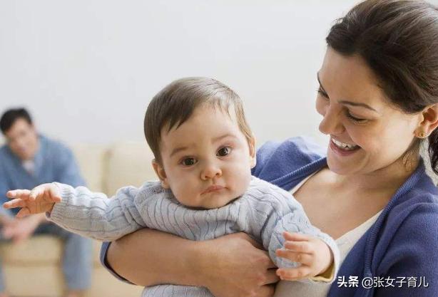 宝宝1岁前的这3个关键期，宝妈做好这些事，宝宝更健康发育更好