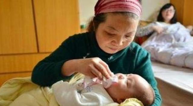 6 个月内的婴儿不用喝水？这些育儿谣言，你不能相信