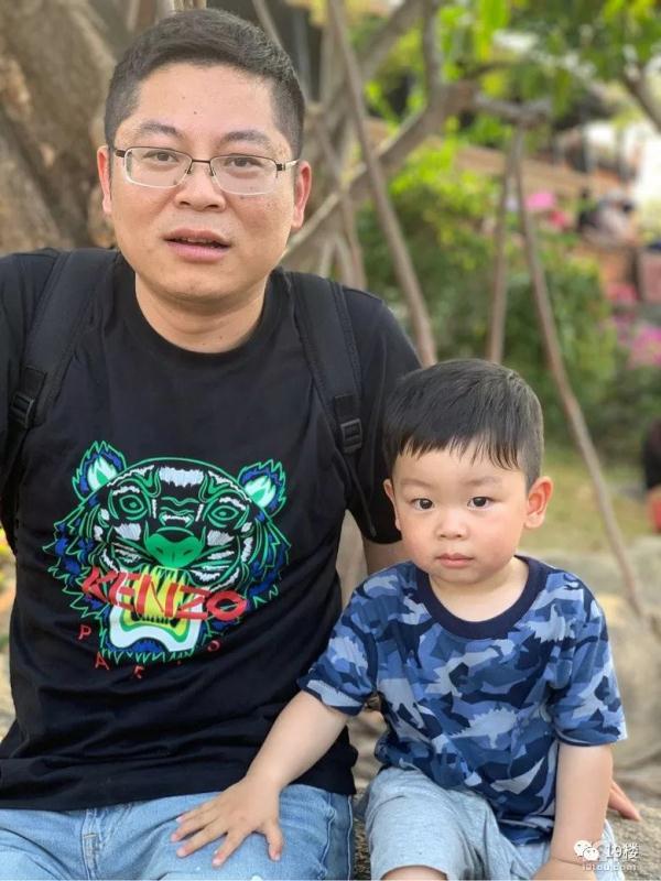 换尿布喂奶陪玩，妈妈晒超人爸爸，网友：我家那位只是挂个名头