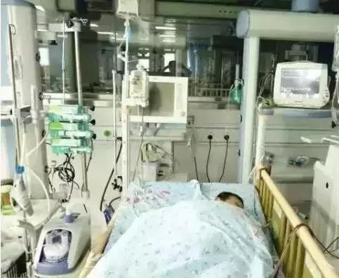 4岁男童10天换血7次，因半根生黄瓜：夏季这些食物能给孩子吃吗？