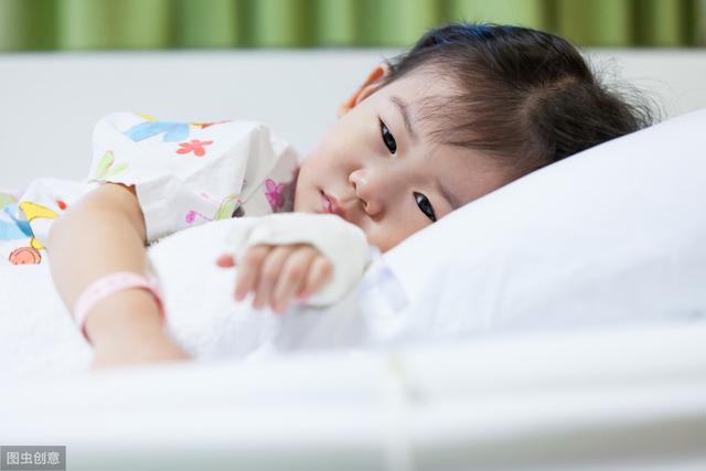 孩子积食后，会引起4种危害！推荐两个调理方法