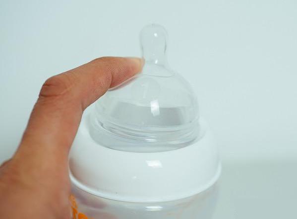 提醒家长：宝宝的3种日用品易脏，有害肠胃健康，家家有、别大意