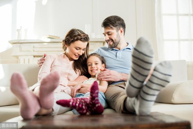 袜子鞋能替代袜子吗？如何给新生儿选择，哪个更适合宝宝的小脚丫