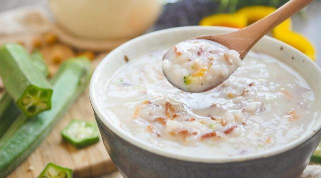 宝宝辅食添加指南：肉类什么时候加？每天吃多少合适？