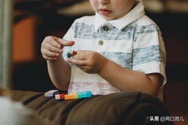 “报恩型”的宝宝都有哪些特征？网友：这都是别人家的孩子