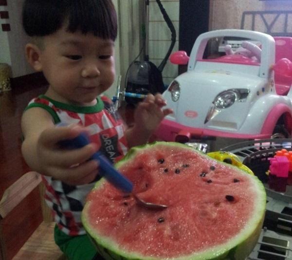夏季，一定要管住孩子的嘴！儿科专家：这3种东西，小孩越吃越伤
