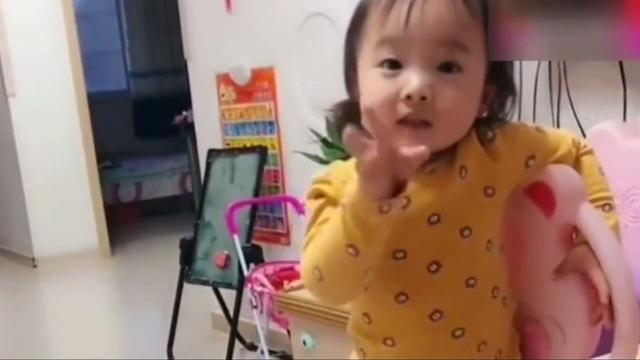 “信不信我拔掉你的牙”，三岁女儿大声训妈妈，下一秒却怂了