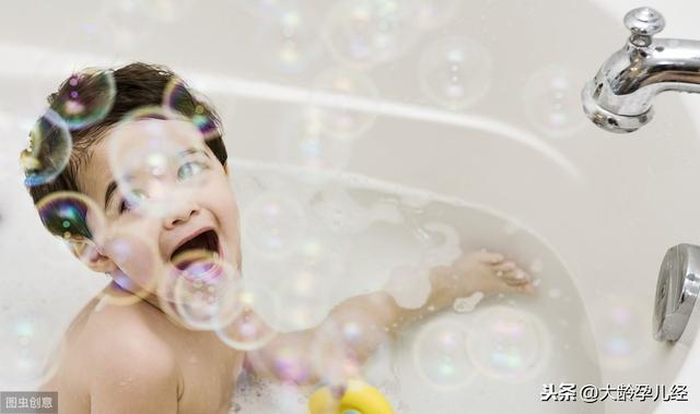 海绵宝宝的洗澡法：用海绵给你的宝宝洗个干浴