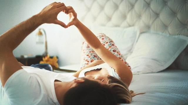 4岁女孩睡觉总是发笑，家长开始没放在心上，去医院检查后却晚了