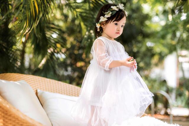 10年教师妈妈分享：别把女儿打扮的太漂亮，看似光鲜却弊大于利