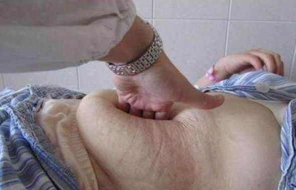 女性产后多久可以碰凉水？为了子宫恢复好，别少于这个天数