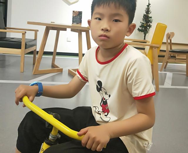 孩子长个时，就要狂给孩子补钙？医生：这些误区，可能会适得其反