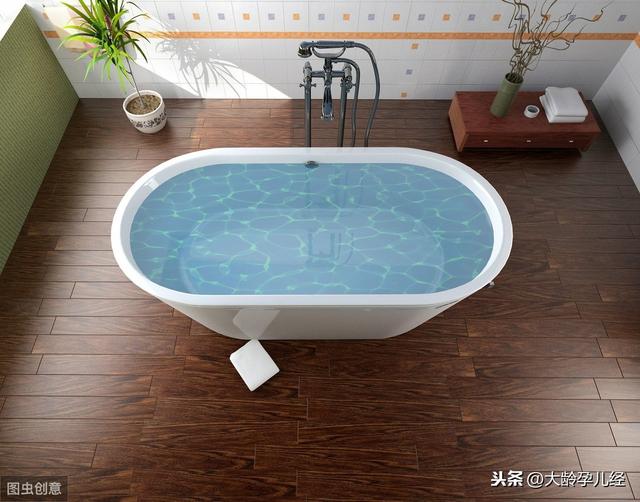 给宝宝洗澡的安全须知，这个对宝宝很重要