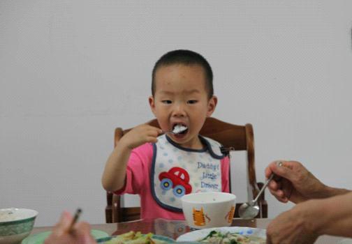 儿科医生：它们是“幼儿杀手”，伤胃又积食，做家长的理应知道