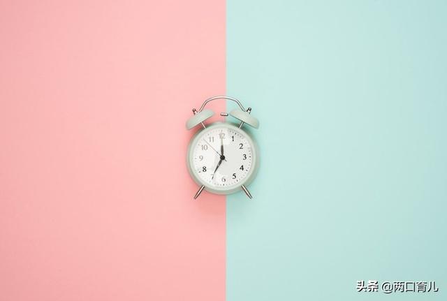 孩子3岁没时间意识？错过时间培养关键期，会给家长增加很多麻烦