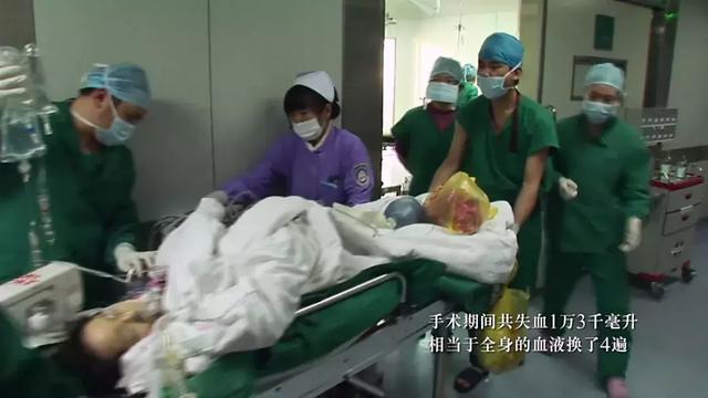 产房内外：穿过生门之时，也是生死无常的一刻