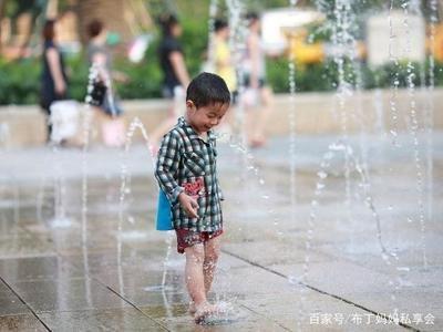 医生坦言：2种粥夏季很“消火”，不积食生病少，孩子吃了好