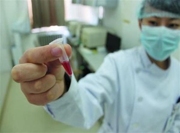 比起性早熟，“铅中毒”对娃的伤害也不轻，生活中随处可见
