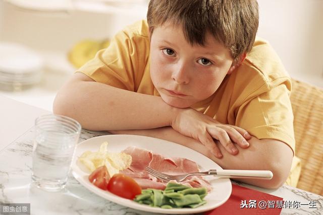 当孩子出现厌食时，父母的这些做法值得称赞