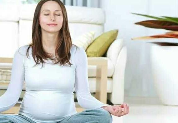 孕妈早晨起床喜欢做的这4件事，却会让胎宝宝难受，你还在做么