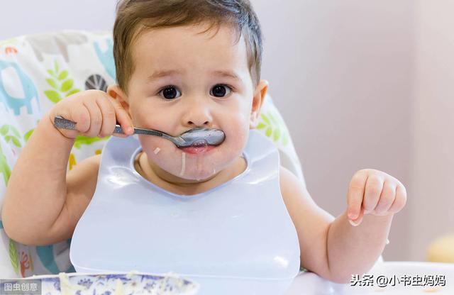 8个月宝宝是培养良好饮食习惯关键期，喂养方式不当，会影响身高