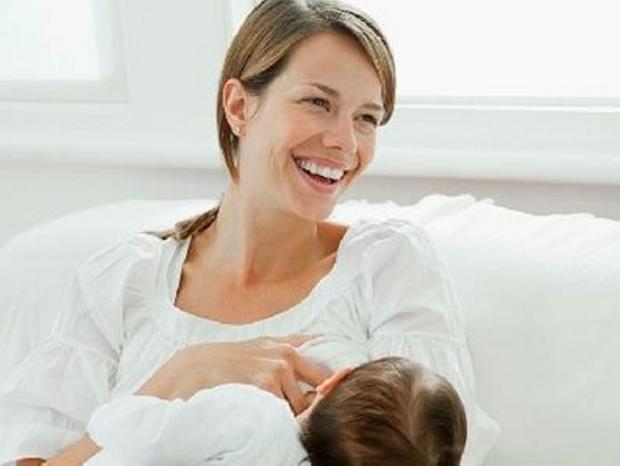 宝宝从母乳过渡到奶瓶很困难？宝妈可以试试这几招，效果很明显