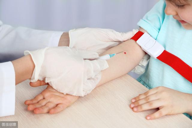 大夫告诉你：孩子发烧，为什么要抽血、照片、做CT