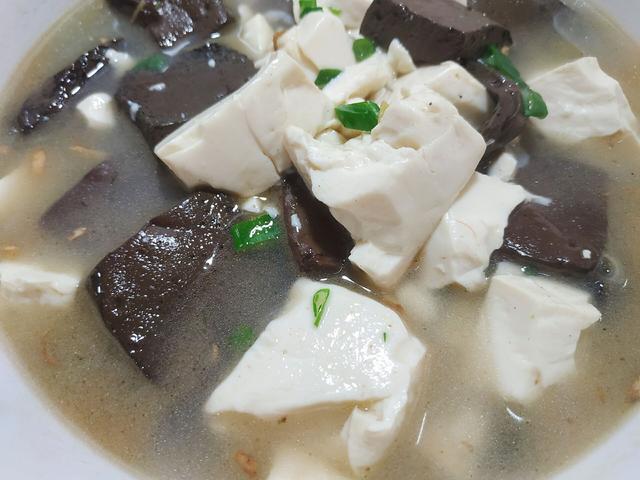 它和豆腐一起炖，孕妇一定要多吃，营养补铁防贫血，宝宝身体棒