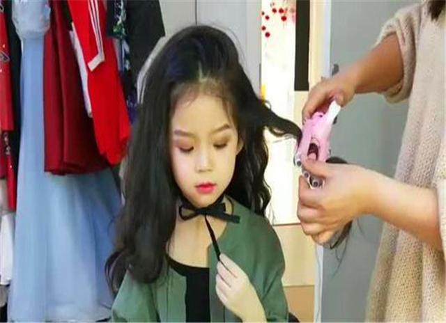“妈妈，你能穿美点吗？”孩子审美敏感期，家长打扮别随意