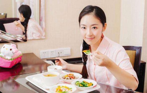 张歆艺产后身材难恢复？坐月子饮食有讲究，新手妈妈看过来