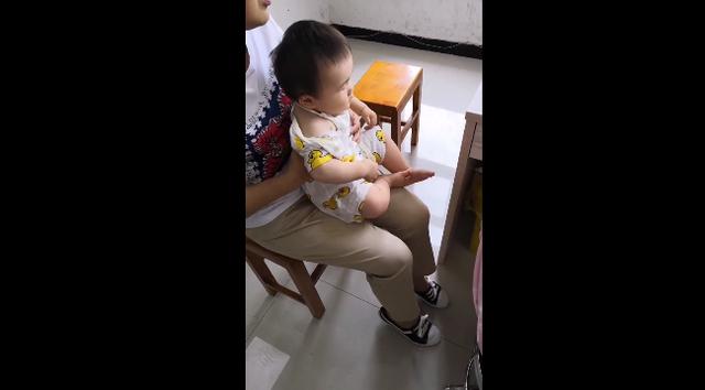 九个月大萌娃打针面不改色，全程淡定不闭眼，护士直夸是小勇士