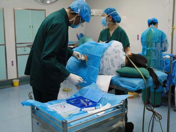 轻松应对剖腹产，教你应对这几个关键时刻