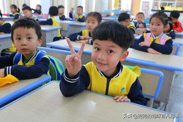 学霸潜质从小就能看出，有这几种表现的孩子，父母可省不少心