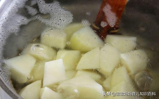 宝宝辅食：如何为婴儿做土豆泥