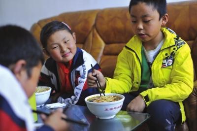 6岁孩子脾脏老化，医生说妈妈常给孩子喝这种汤，全家人后悔