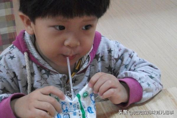 孩子天天坚持喝牛奶，一年后会有什么变化？第三个改变意想不到