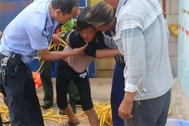 8岁男孩欲轻生跳河，只因和弟弟发生争执，妈妈的态度让他绝望