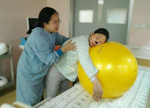 都说夏天坐月子受罪，可知道这3点好处后，你会偷着乐