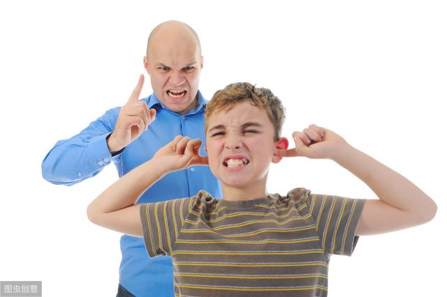 孩子叛逆厌学严重，身为家长的我们该怎么办？如何和孩子正确沟通