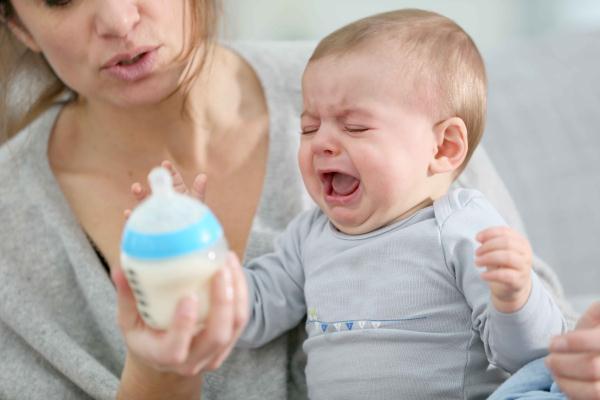 孩子超过1岁，请一定戒掉奶瓶！告诉你为什么……