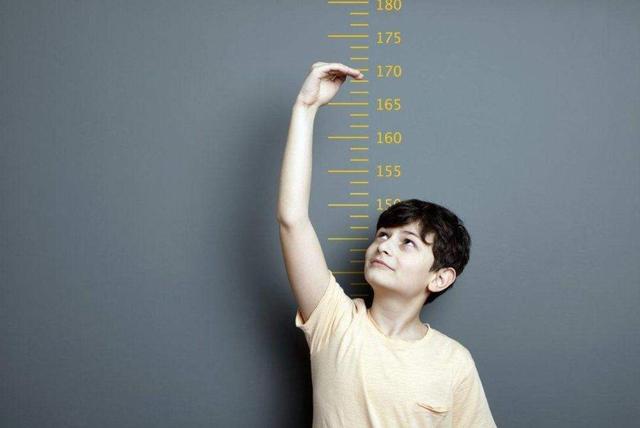 孩子这时间段是长高“黄金期”，错过的父母，会让孩子少长10CM